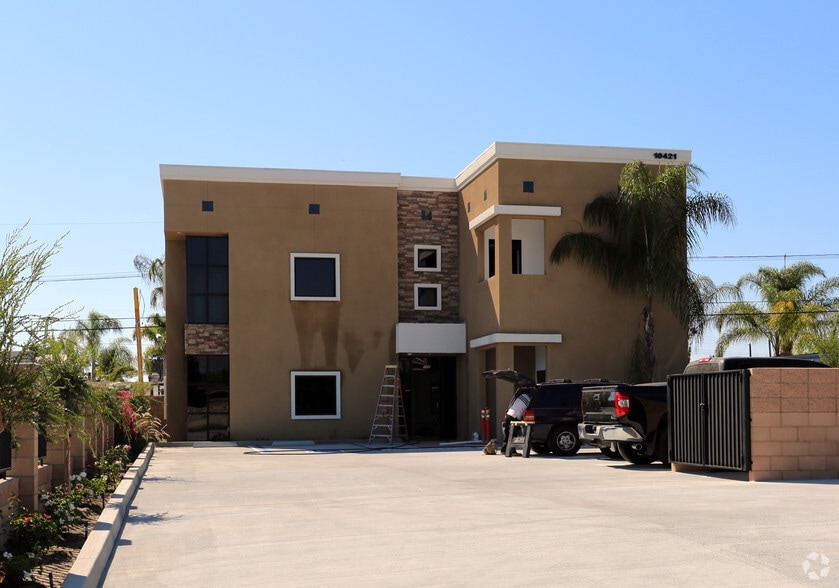 10421 Magnolia Ave, Anaheim, CA for sale - Building Photo - Image 3 of 9
