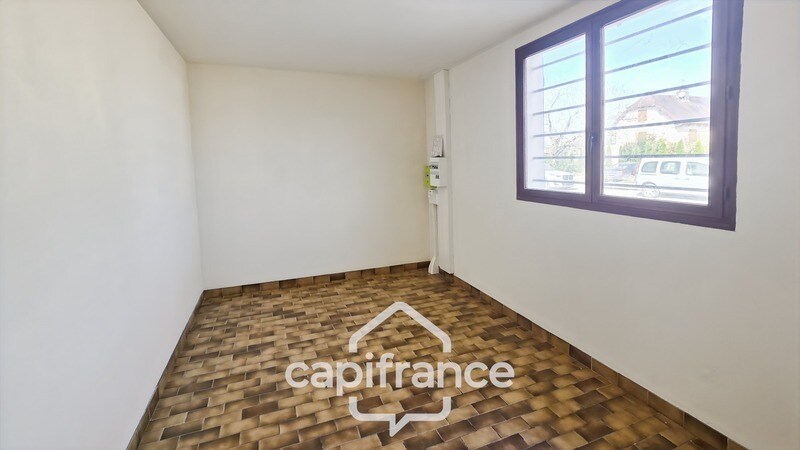 Flex in Chalon-sur-Saône for sale - Interior Photo - Image 3 of 5