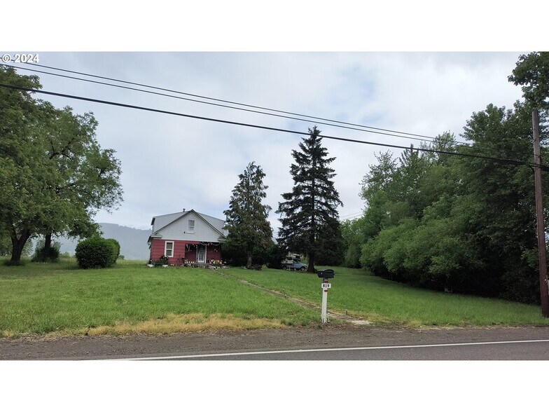 819 W Main St, Sheridan, OR à vendre - Photo principale - Image 1 de 6