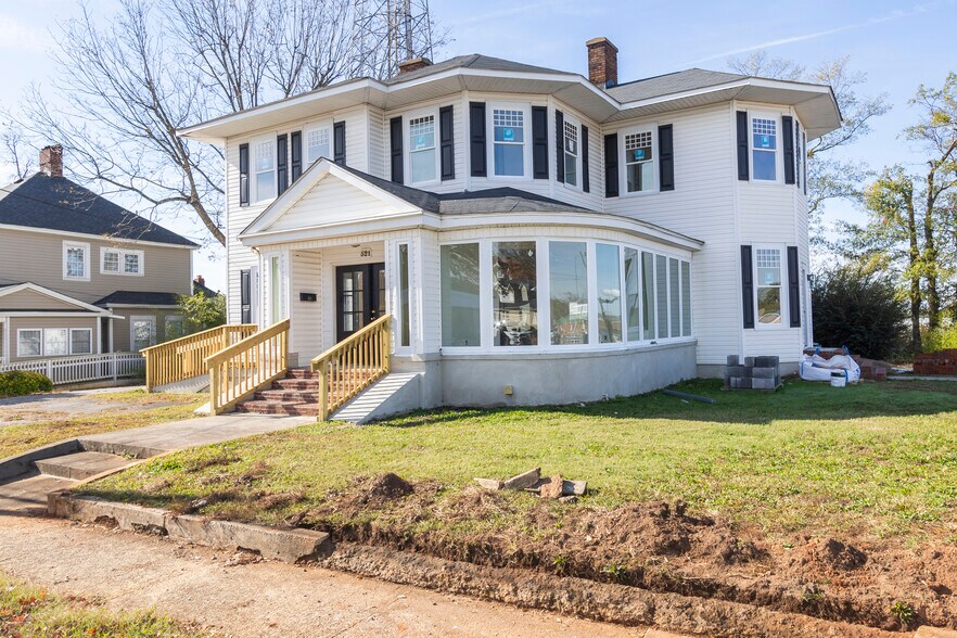 521 N McDuffie St, Anderson, SC à louer - Photo du bâtiment - Image 2 de 20