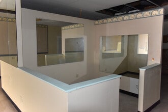 9700-9950 Fondren Rd, Houston, TX for lease Interior Photo- Image 2 of 2