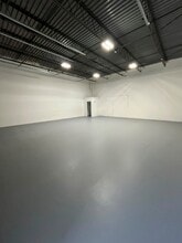7641 Hooper Rd, West Palm Beach, FL for lease Interior Photo- Image 1 of 3