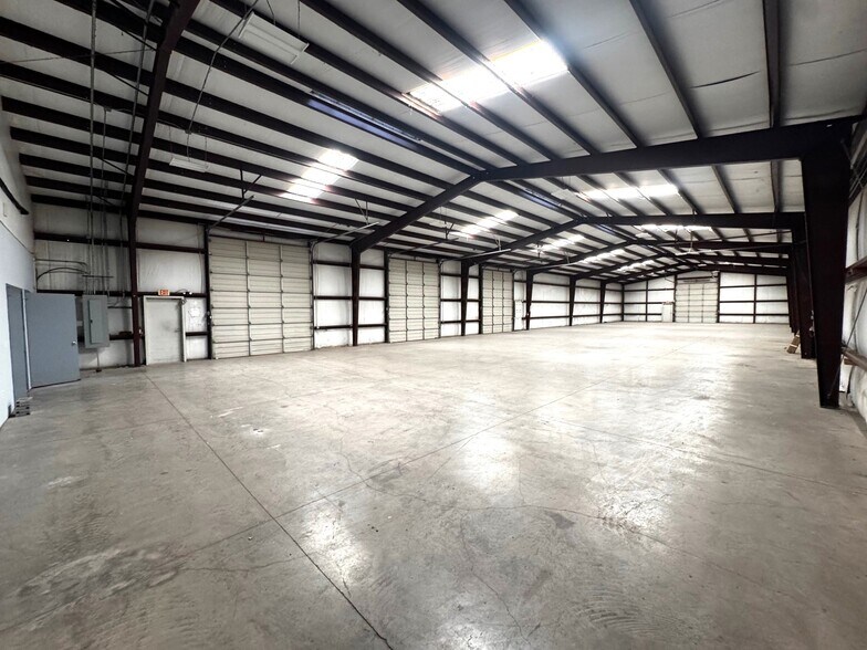 1910 Sugar Sweet Ave, Weslaco, TX à louer - Photo du bâtiment - Image 2 de 3