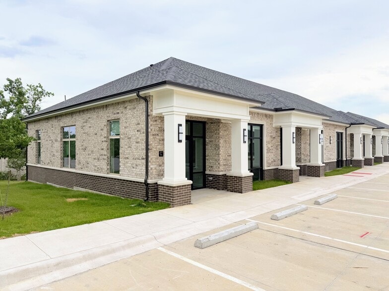 2120 Prairie Dr, Prosper, TX for sale - Primary Photo - Image 1 of 31