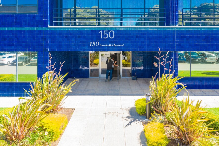 150 Executive Park Blvd, San Francisco, CA à louer - Photo du bâtiment - Image 3 de 3
