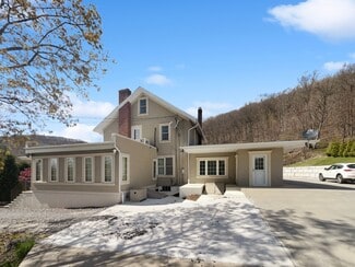 Plus de détails pour 794 Claremont Ave, Tamaqua, PA - Commerce de détail à vendre