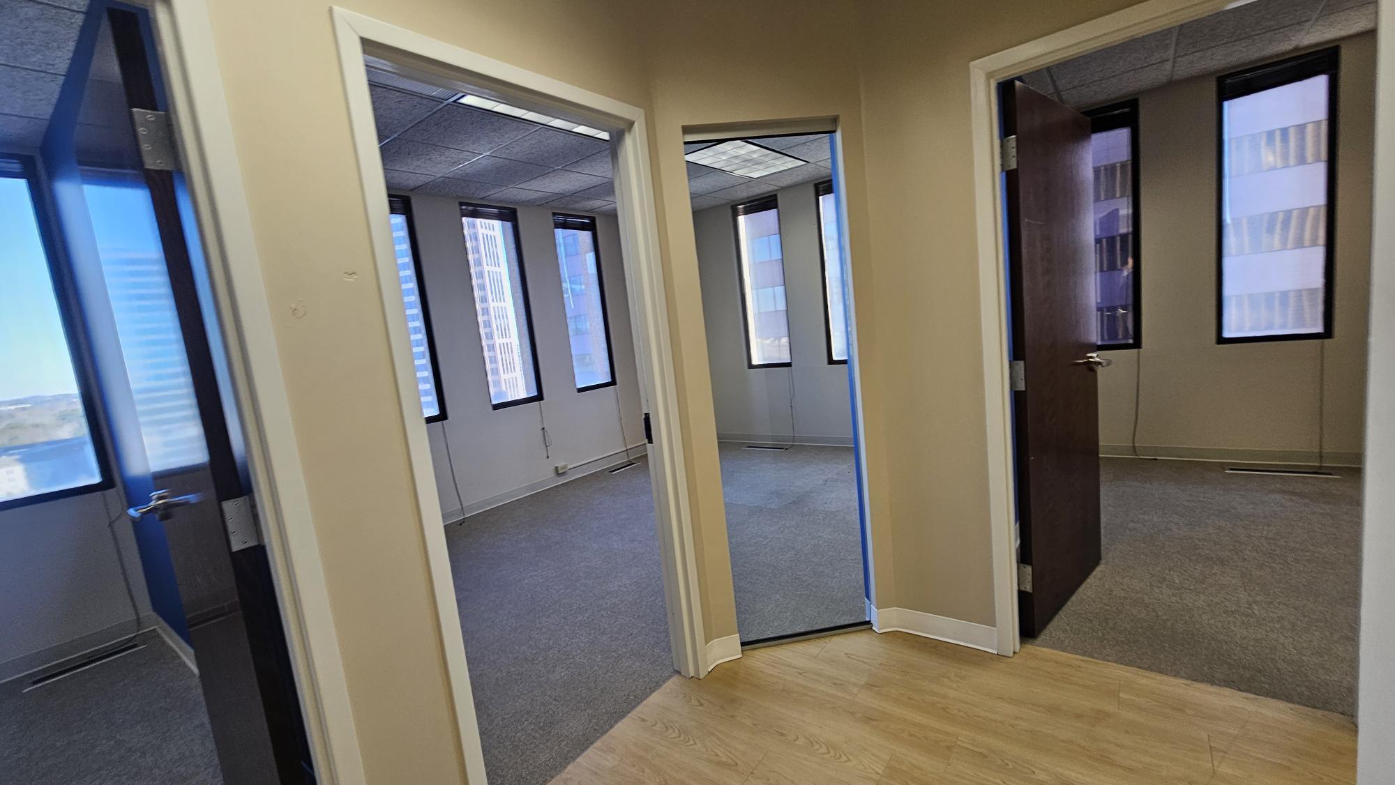3400 Peachtree Rd NE, Atlanta, GA for lease Interior Photo- Image 1 of 4