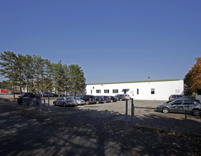 More details for 201 Speers Rd, Oakville, ON - Industrial for Lease