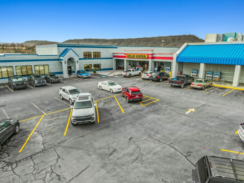 2 Grocery-Anchored Centers | Kingsport portefeuille de 2 propriétés à vendre sur LoopNet.ca - Photo du bâtiment - Image 2 de 2
