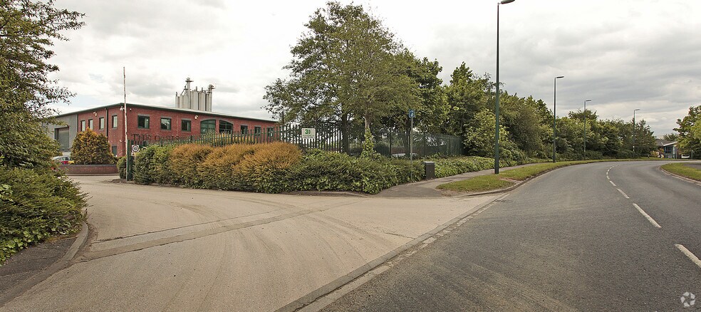 Brinell Dr, Manchester à louer - Photo du bâtiment - Image 3 de 6