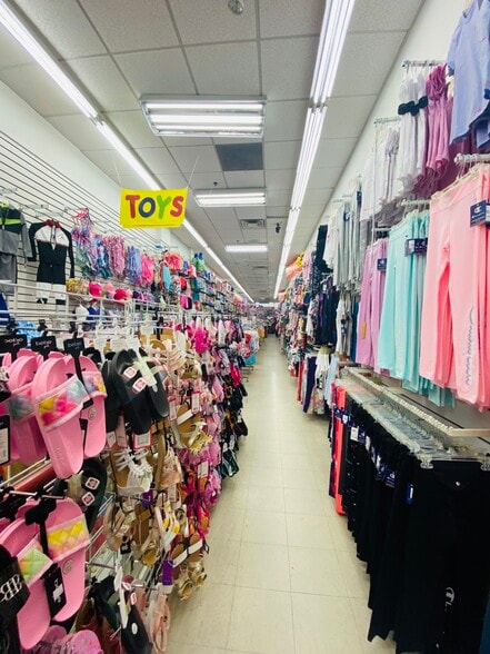 1285 Broadway, Brooklyn, NY à louer - Photo intérieure - Image 2 de 13