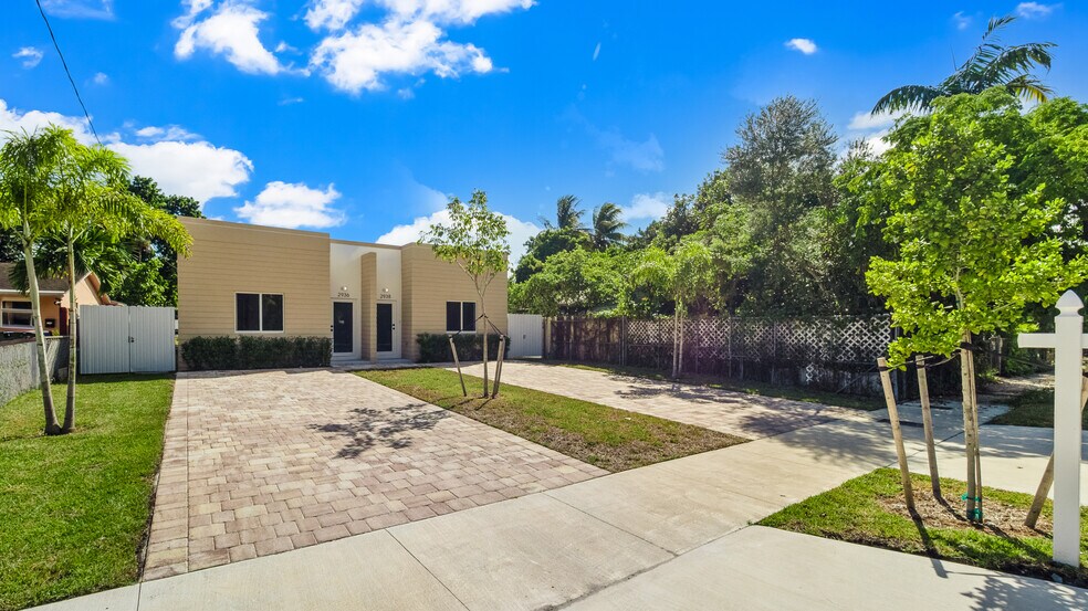 2936 NW 27th St, Miami, FL for sale - Building Photo - Image 1 of 29