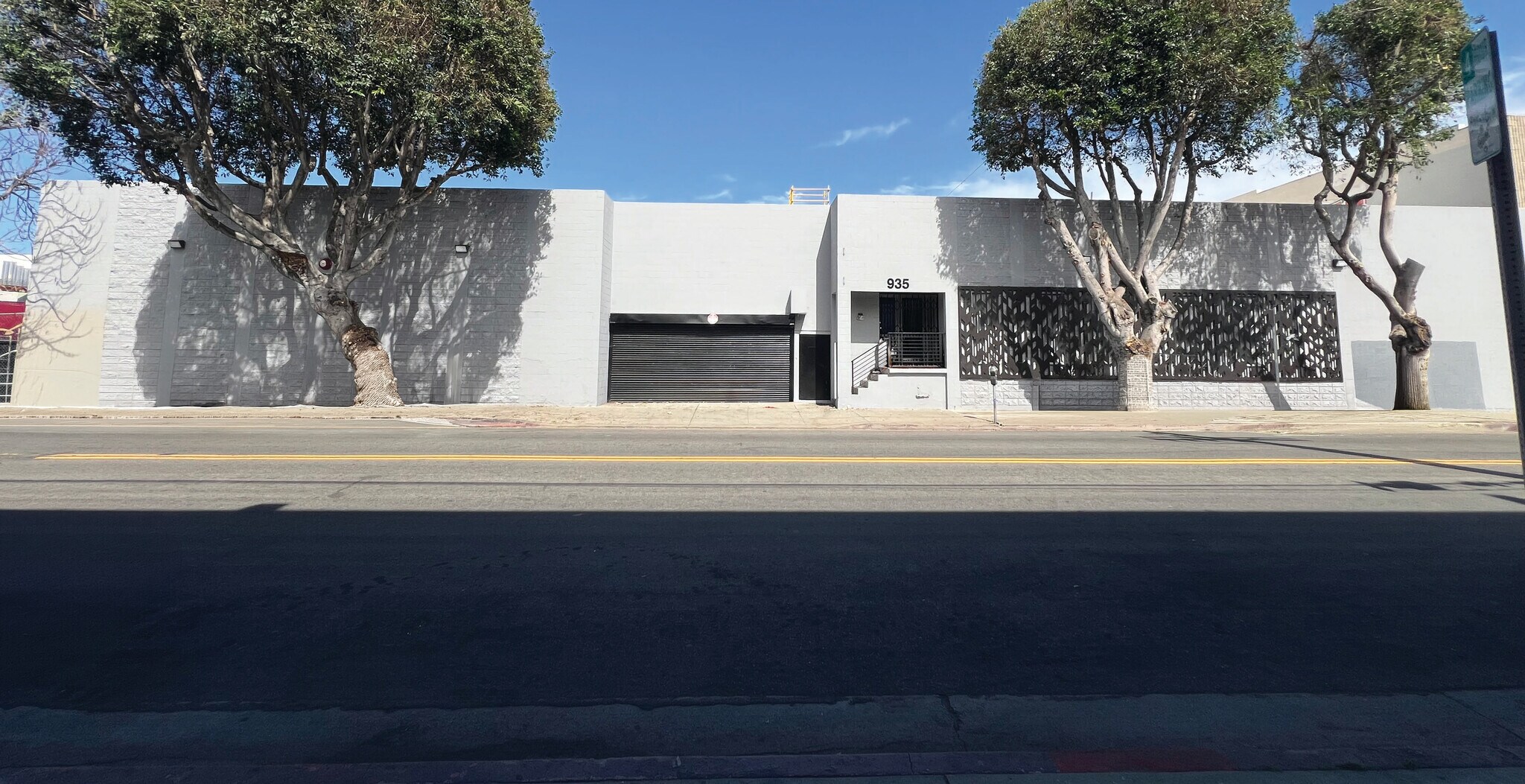 935 E 12th St, Los Angeles, CA à vendre Photo principale- Image 1 de 11