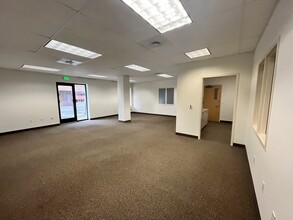 544 Ferry St SE, Salem, OR for lease Interior Photo- Image 2 of 14