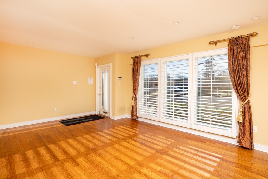 352-362 W Bridge St, New Hope, PA for sale - Building Photo - Image 3 of 11