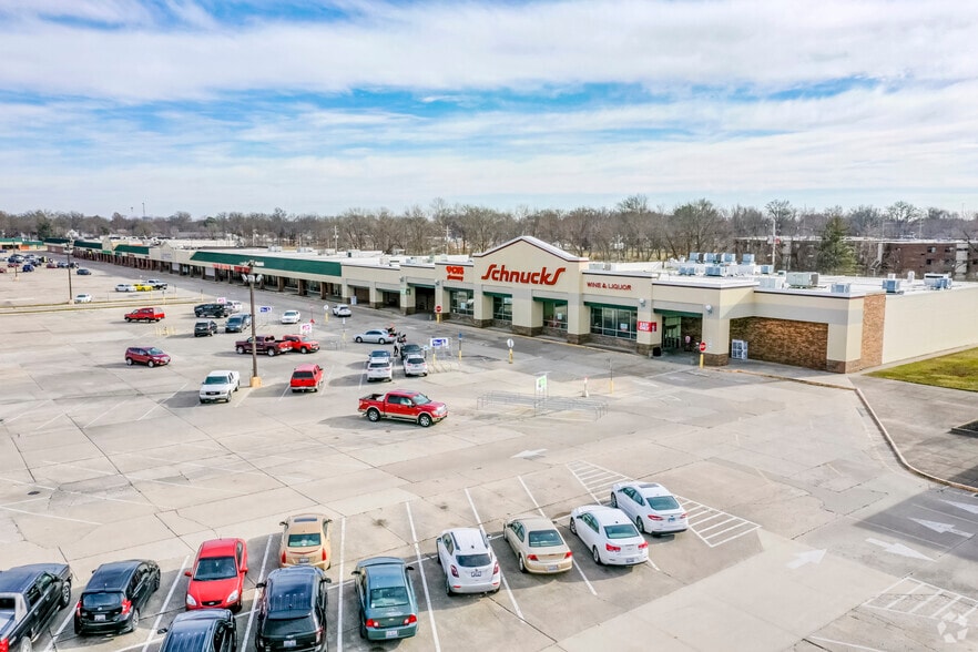 1000 W Broadway, Centralia, IL for lease - Aerial - Image 1 of 27