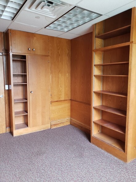 2000 West St, Union City, NJ for lease - Interior Photo - Image 3 of 46