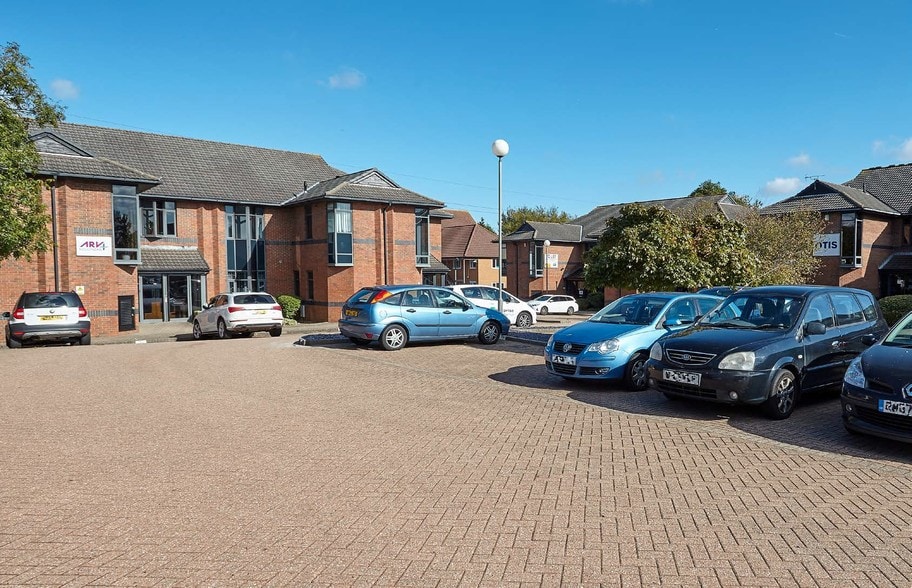 Buckingham Ct, Bradley Stoke for lease - Building Photo - Image 3 of 6