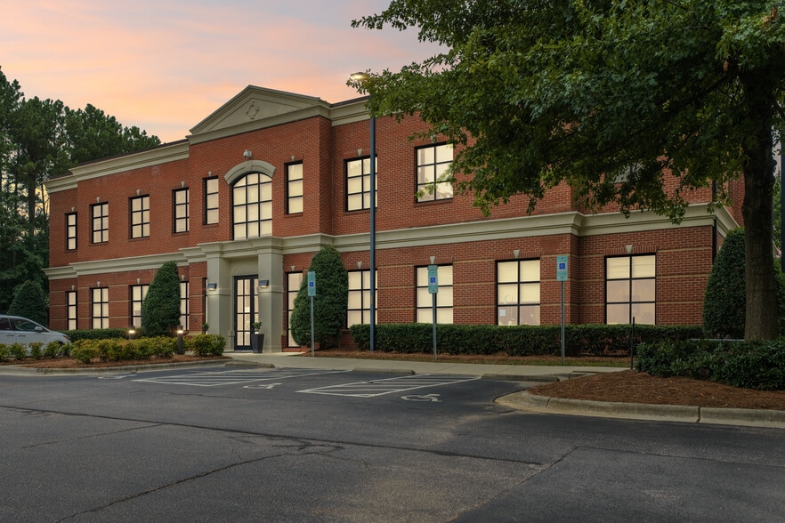 720 Corporate Center Dr, Raleigh, NC for sale - Building Photo - Image 1 of 6
