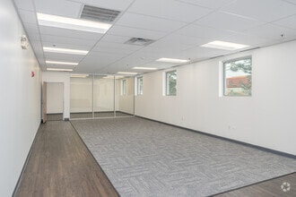 11101 Franklin Ave, Franklin Park, IL for lease Interior Photo- Image 2 of 7