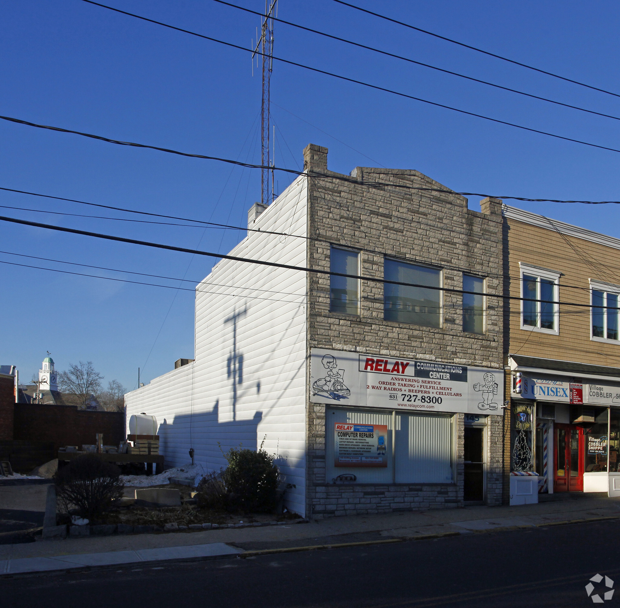 145 Griffing Ave, Riverhead, NY à vendre Photo principale- Image 1 de 1