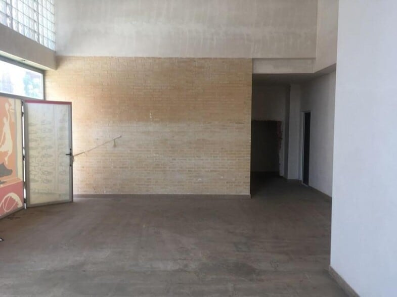 Retail in Carlet for sale - Building Photo - Image 2 of 32