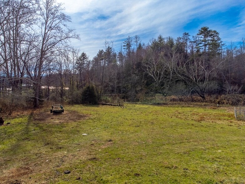 00 Belleview Rd, Franklin, NC à vendre - Photo du bâtiment - Image 3 de 6