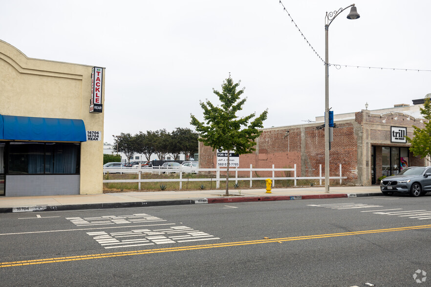 Land in Bellflower, CA for sale - Primary Photo - Image 1 of 1