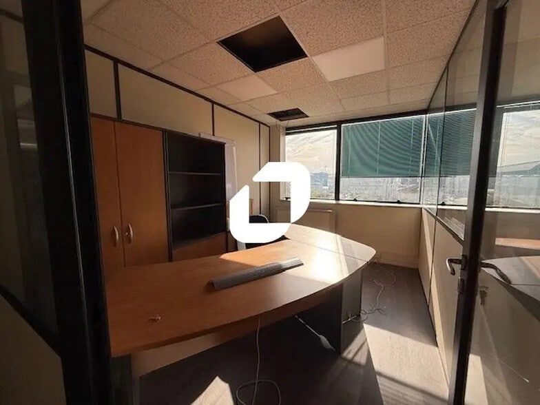 1 Rue De La Croix Des Maheux, Cergy à louer - Photo du bâtiment - Image 3 de 52