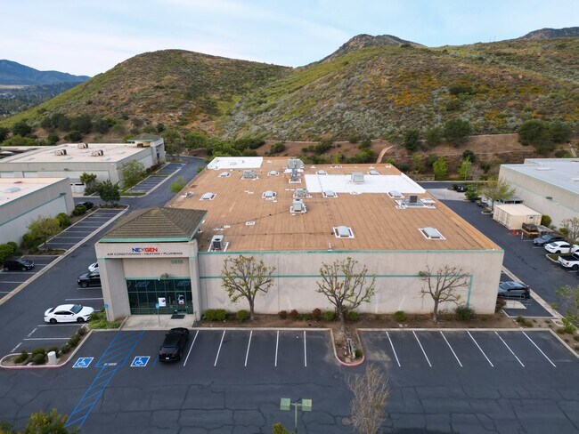 Plus de détails pour 3615 Old Conejo Rd, Newbury Park, CA - Industriel à vendre