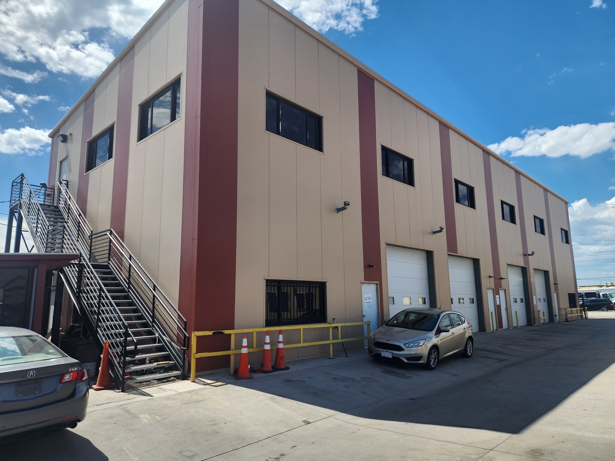 5690 Logan St, Denver, CO for lease Primary Photo- Image 1 of 7