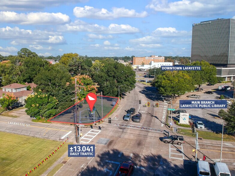 627 Lafayette St, Lafayette, LA à vendre - Photo du bâtiment - Image 1 de 9