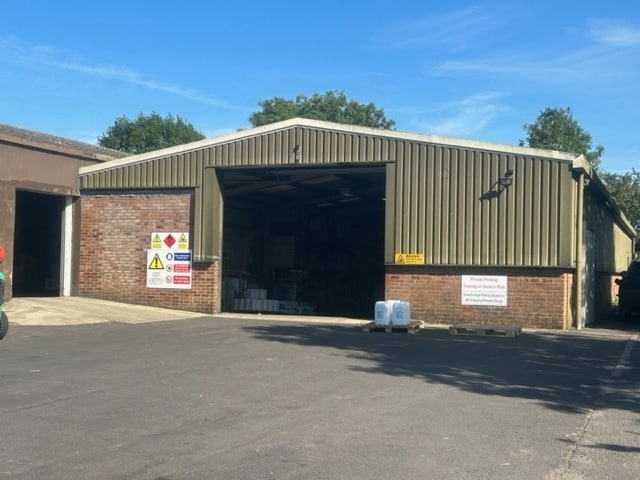 11 Andover Rd, Chirton for lease - Building Photo - Image 2 of 2