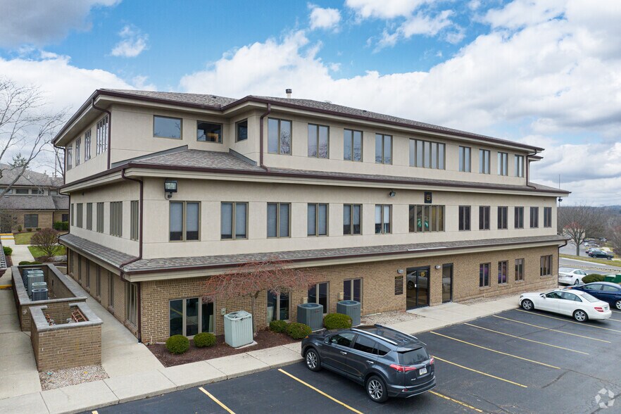 6728 Loop Rd, Centerville, OH à vendre - Photo principale - Image 1 de 19