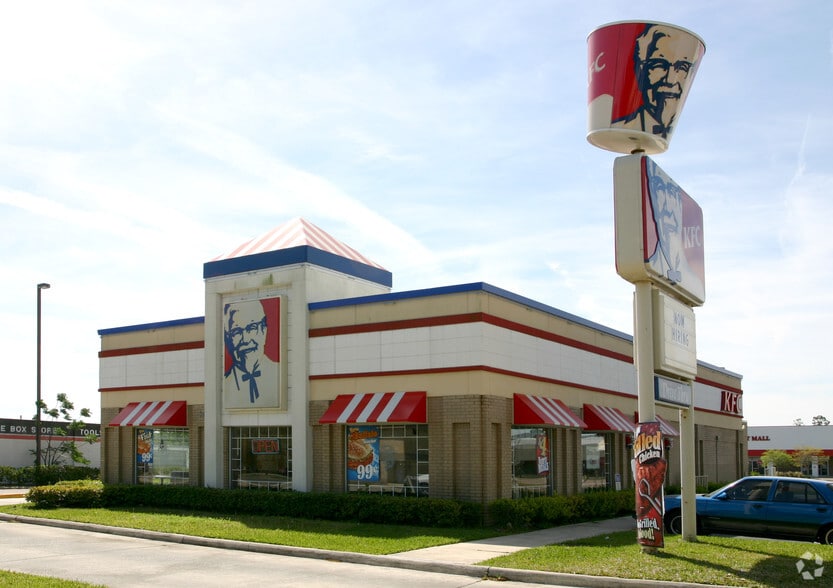 626 Atlantic Blvd, Neptune Beach, FL for lease - Building Photo - Image 2 of 3