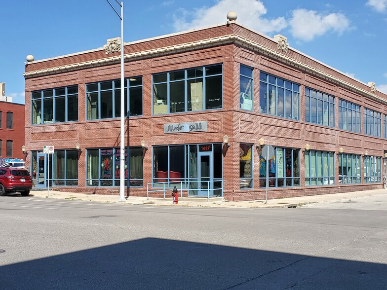 1625-1627 Oak St, Kansas City, MO for lease - Building Photo - Image 1 of 9