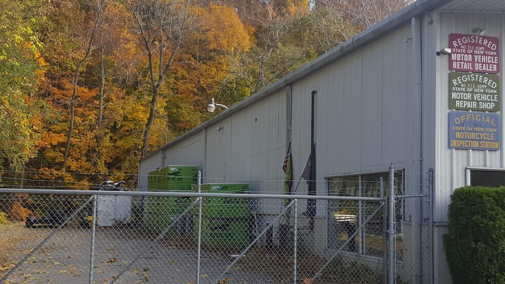 5512 Route 9w, Marlboro, NY à louer - Photo du bâtiment - Image 3 de 16