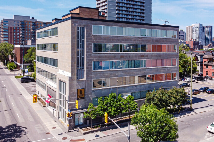 359 Kent St, Ottawa, ON for lease - Building Photo - Image 2 of 21