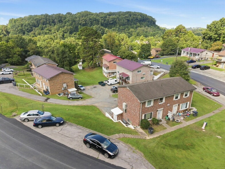 944-944 Chadwick Dr, Kingsport, TN for sale - Building Photo - Image 3 of 21