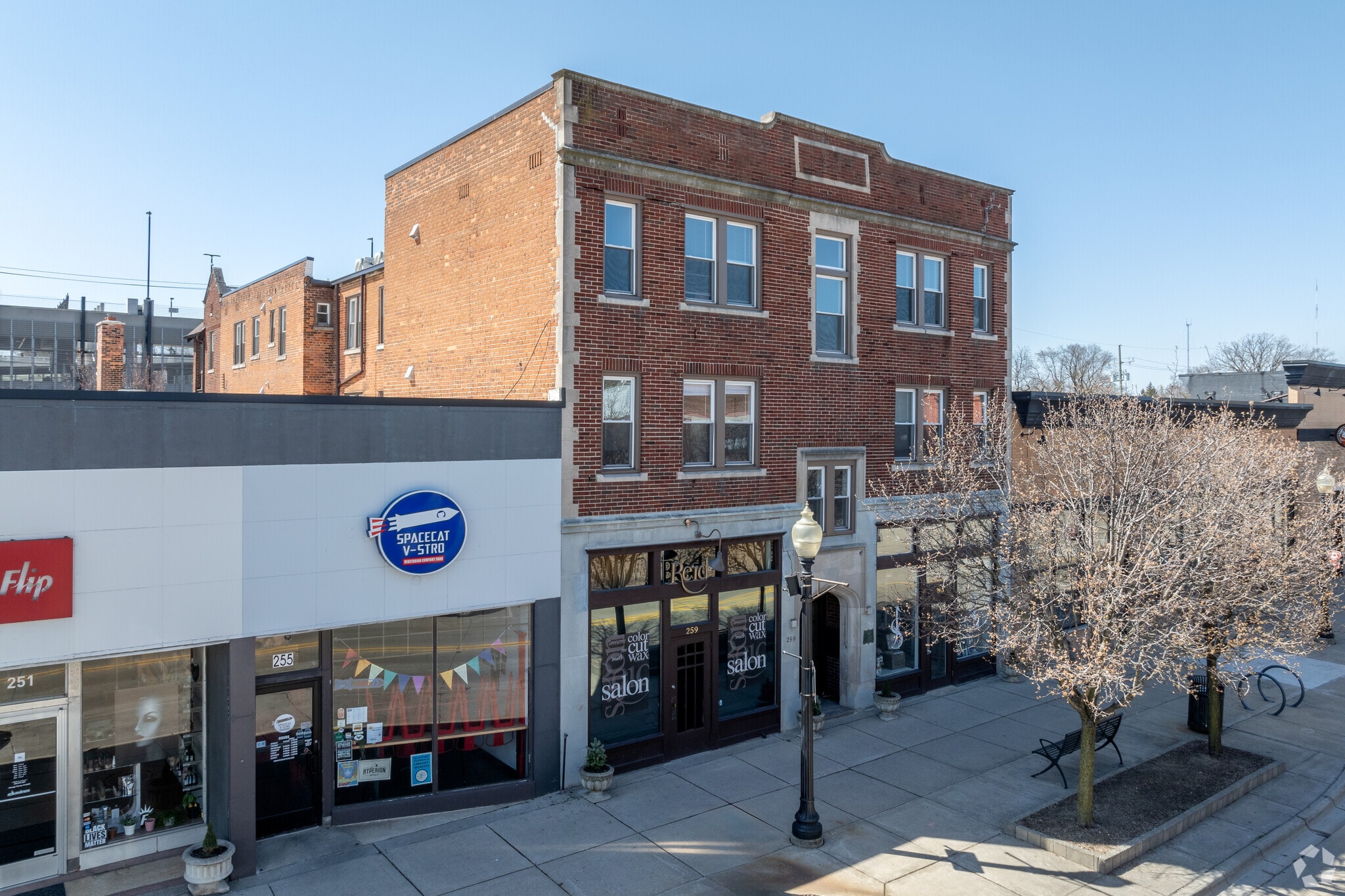 259-263 W 9 Mile Rd, Ferndale, MI for sale Primary Photo- Image 1 of 21