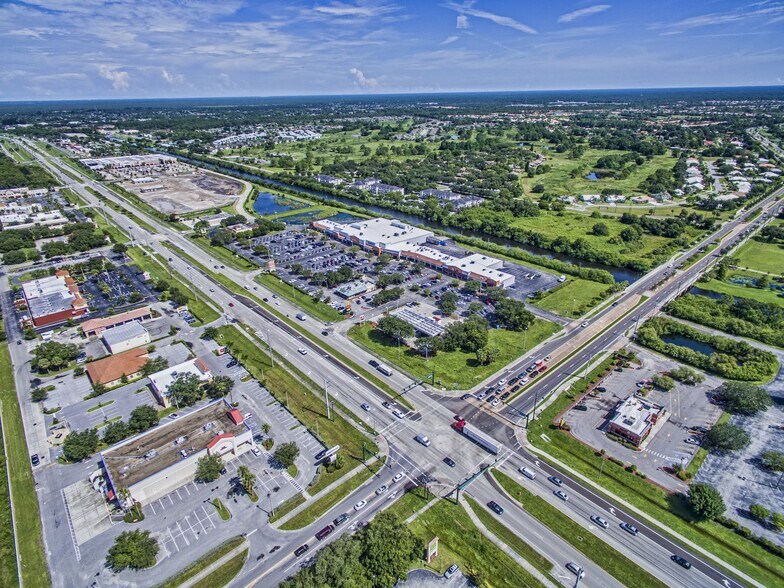 14809-14999 Tamiami Trl, North Port, FL à louer - Photo du bâtiment - Image 3 de 12