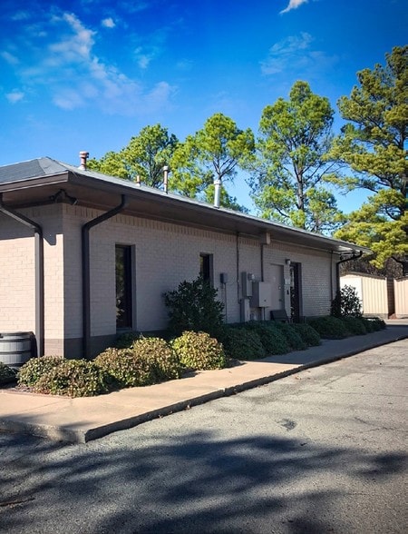 1600 N Washington Ave, Durant, OK for lease - Building Photo - Image 3 of 4