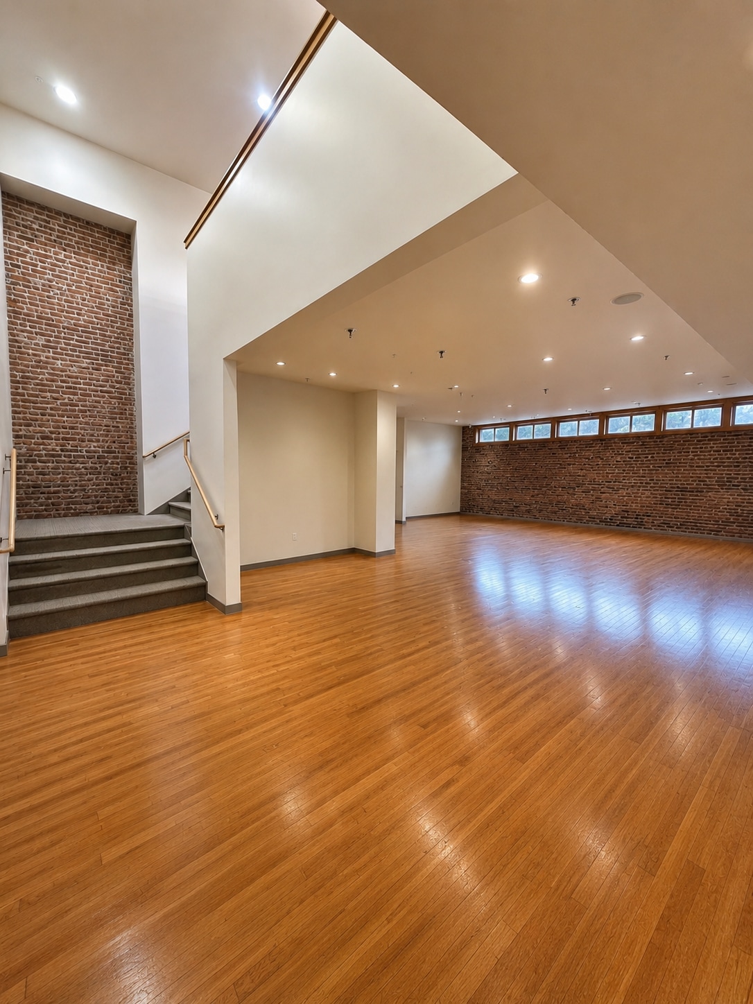 317 W 1st Ave, Albany, OR for lease Interior Photo- Image 1 of 3