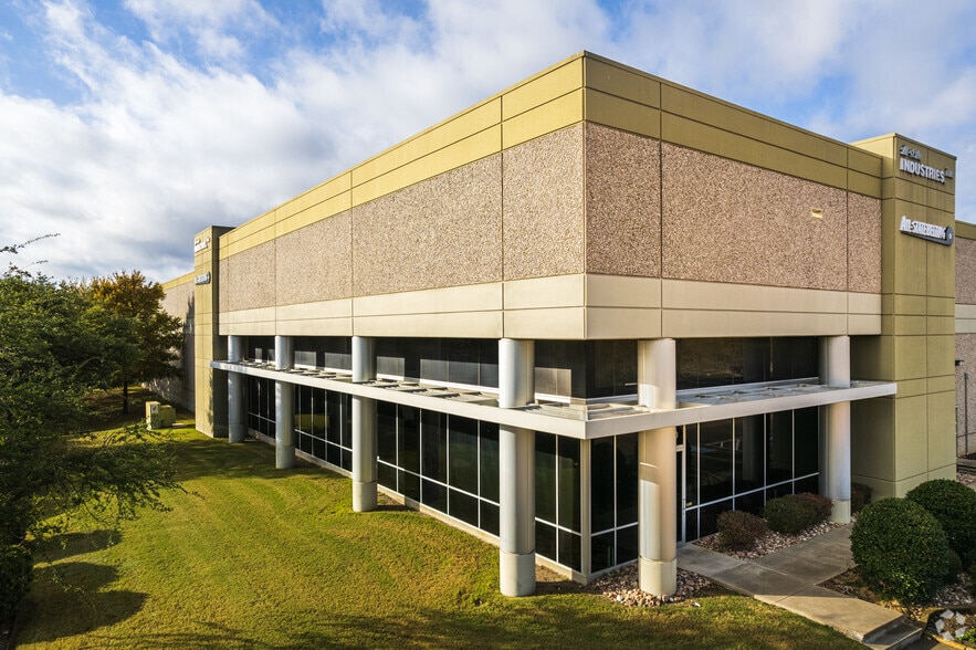 1400 Lakeway Dr, Lewisville, TX for lease - Building Photo - Image 3 of 5