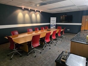 402-408 E Huntington Dr, Monrovia, CA à louer Photo intérieure- Image 2 de 4