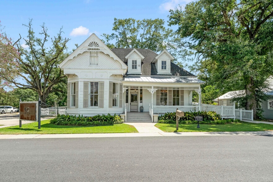 4642 Virginia St, Zachary, LA for sale - Building Photo - Image 1 of 13