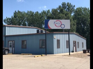 Plus de détails pour 2005-2009 E Voorhees St, Danville, IL - Industriel à louer