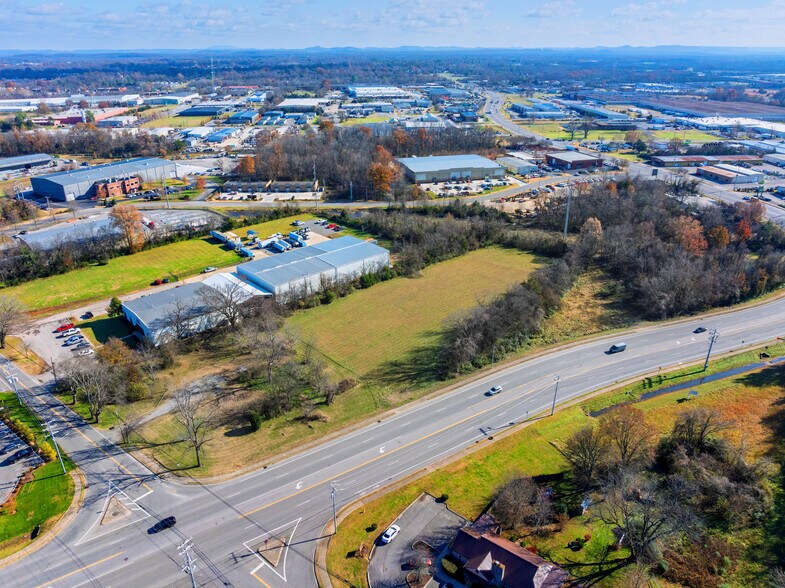 1067 Old Salem Rd, Murfreesboro, TN for sale - Aerial - Image 2 of 7