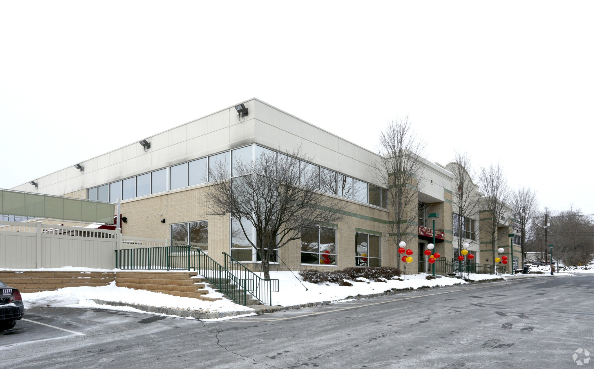 2177 Oak Tree Rd, Edison, NJ à louer Photo principale- Image 1 de 4