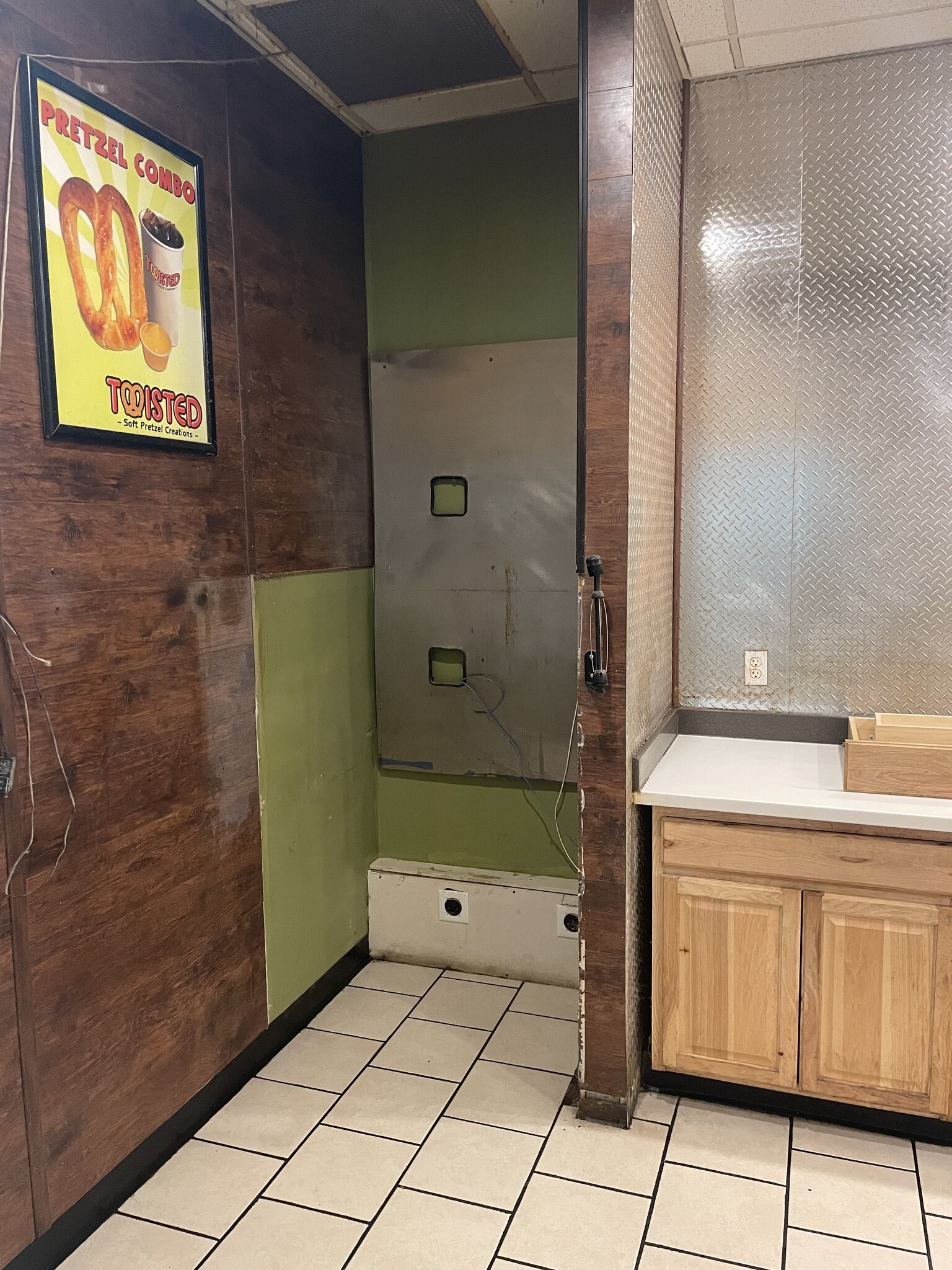 364 Maine Mall Rd, South Portland, ME à louer Photo intérieure- Image 1 de 7